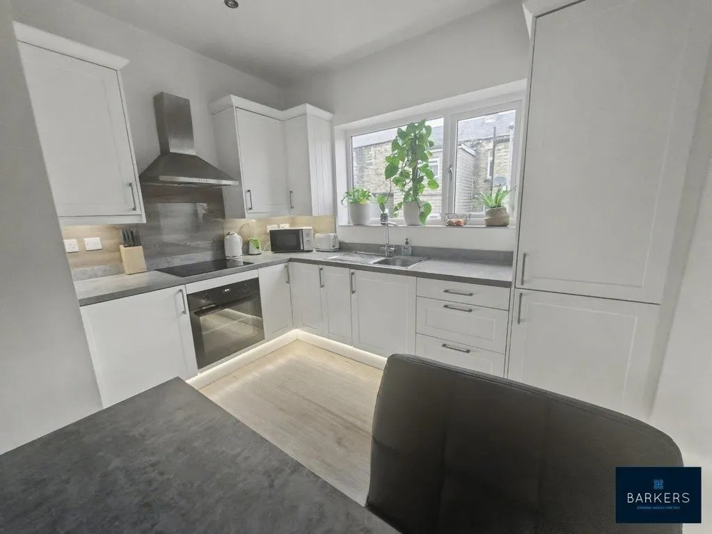 Mitchell Avenue, Dewsbury WF13 4JF, photo 2