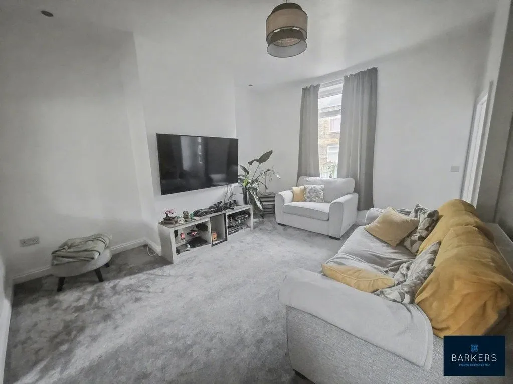 Mitchell Avenue, Dewsbury WF13 4JF, photo 4