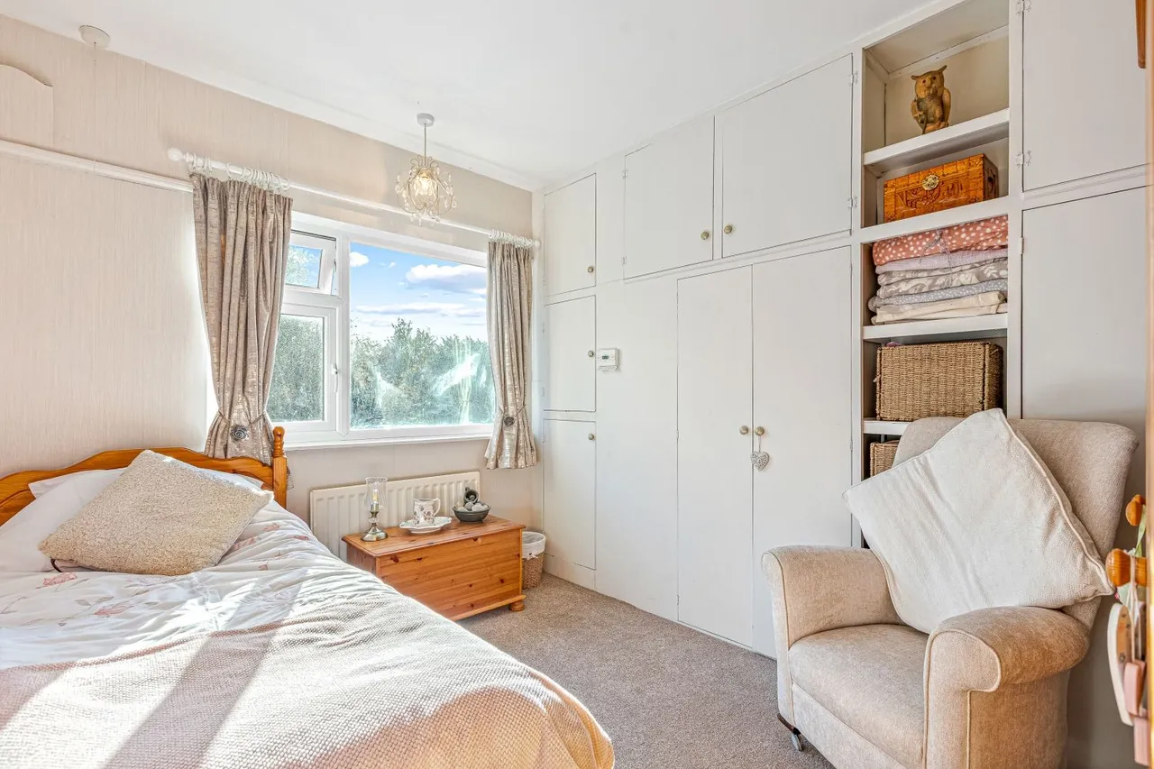 Kew Drive, Wigston, LE18, photo 8