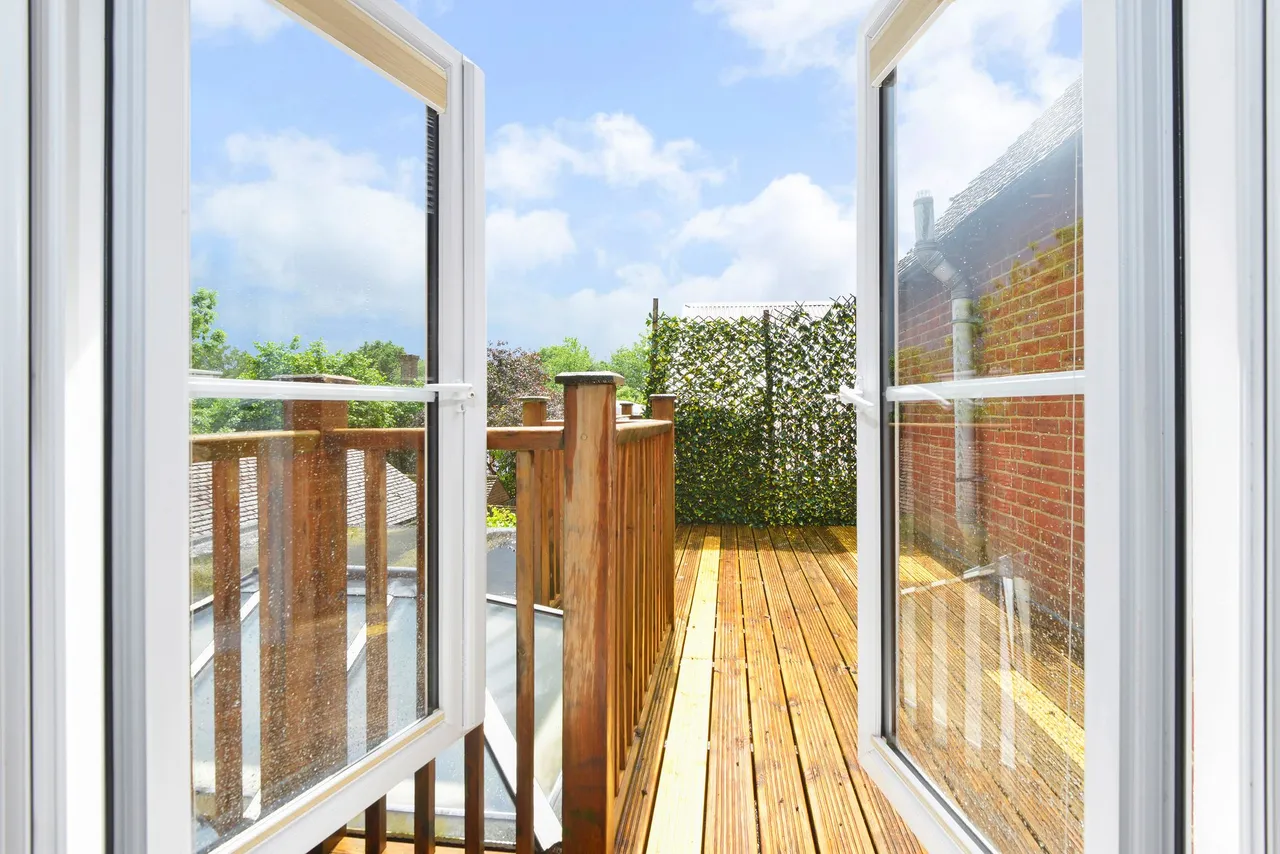 The Common, Cranleigh, GU6, photo 14