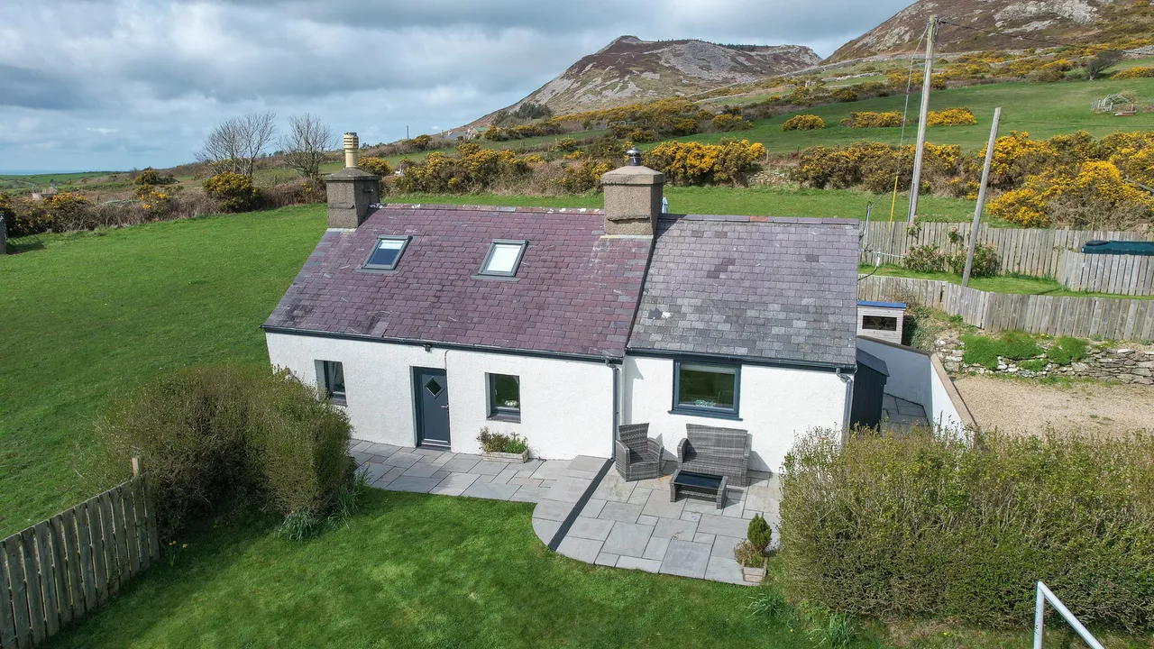 Pantgwyn, Garnfadryn, Pwllheli, Gwynedd, LL53 8TG, photo 5