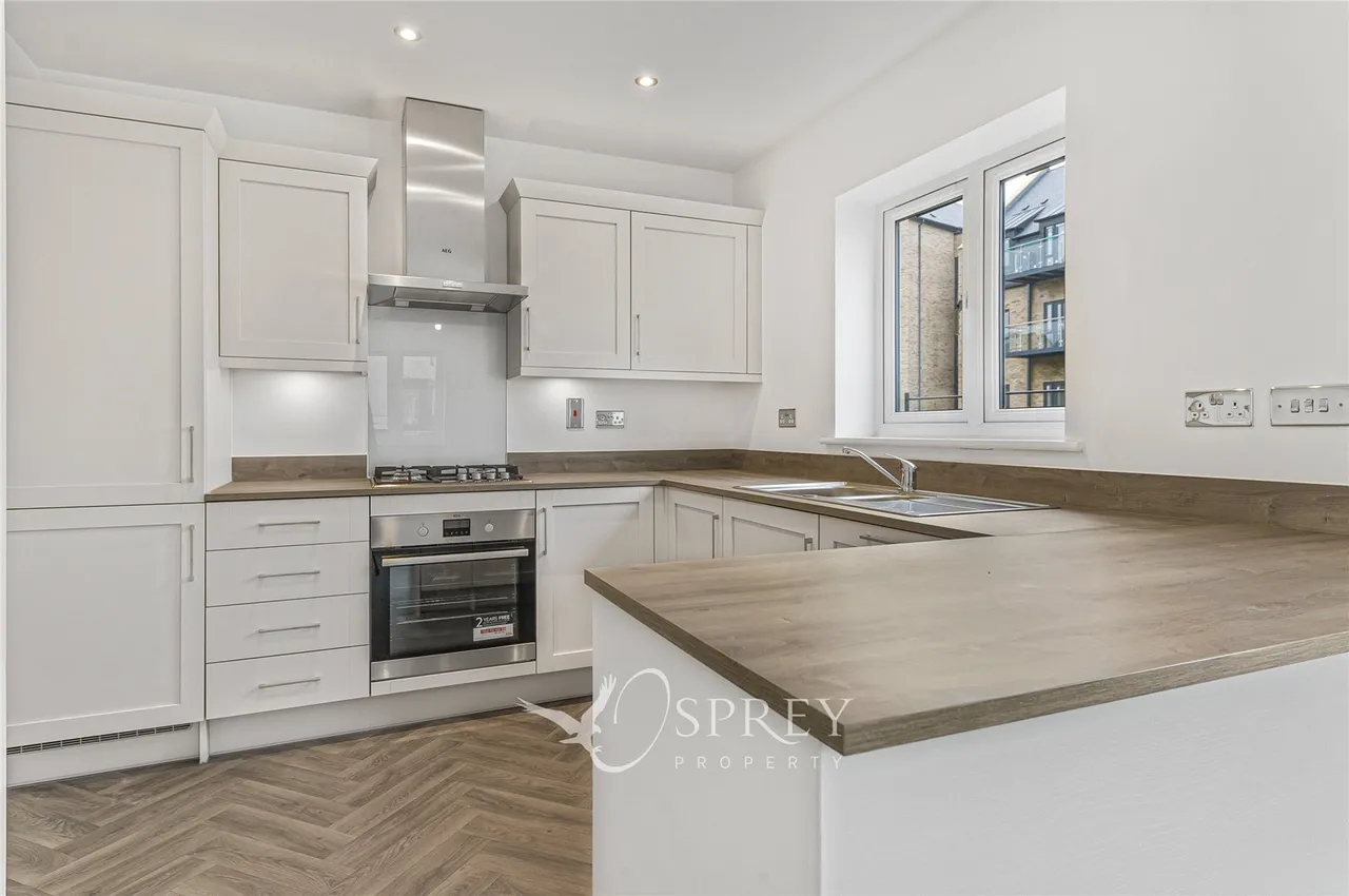 Oundle Walk, Oundle, PE8, photo 4