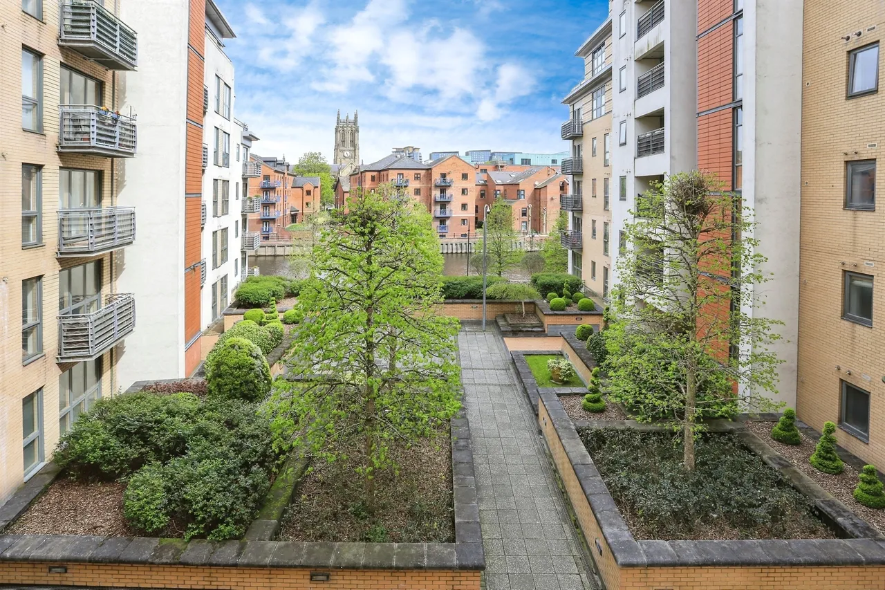 Bowman Lane, Leeds, LS10, photo 12