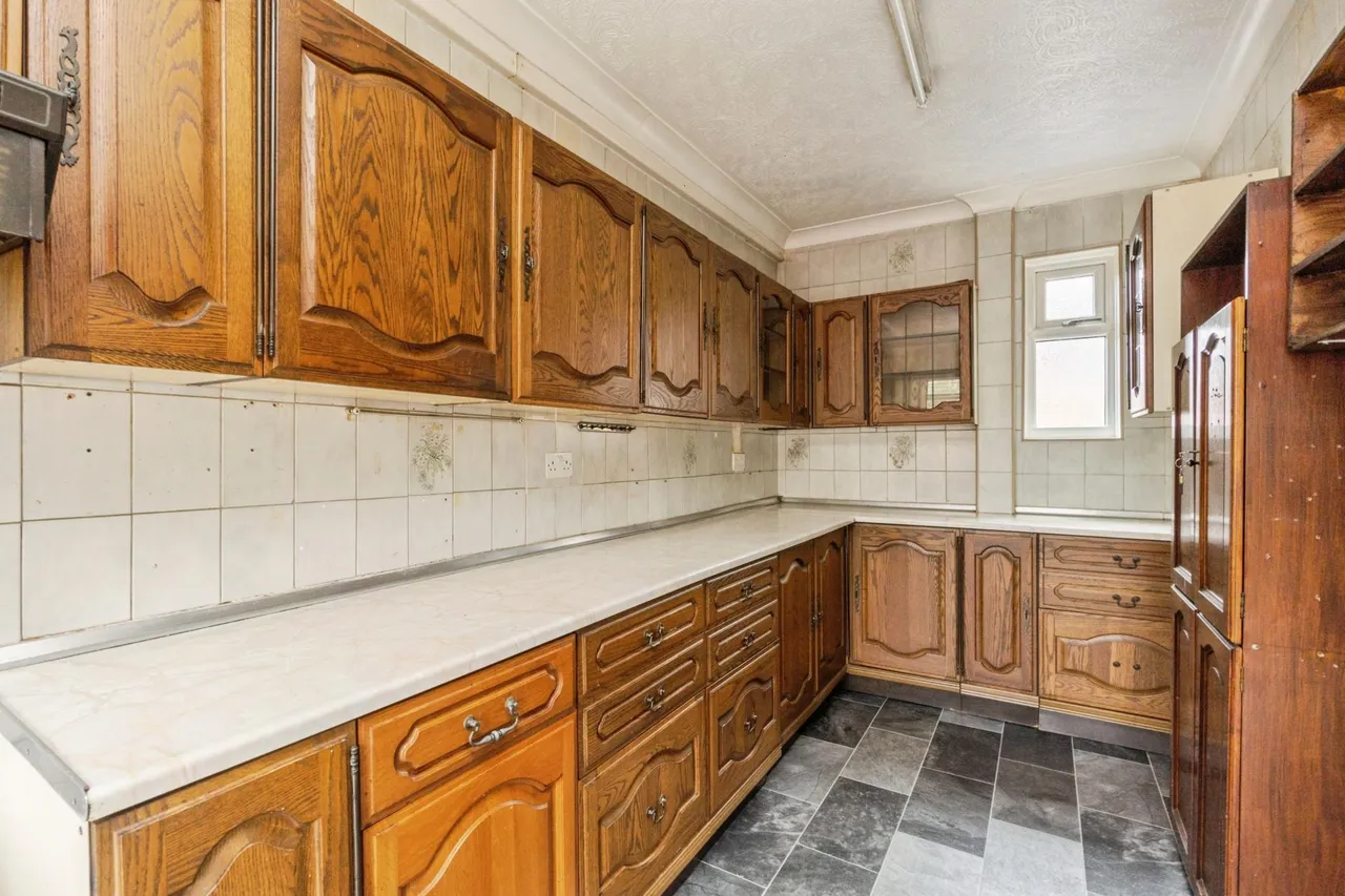 Blenheim Road, Wigan, WN5, photo 18