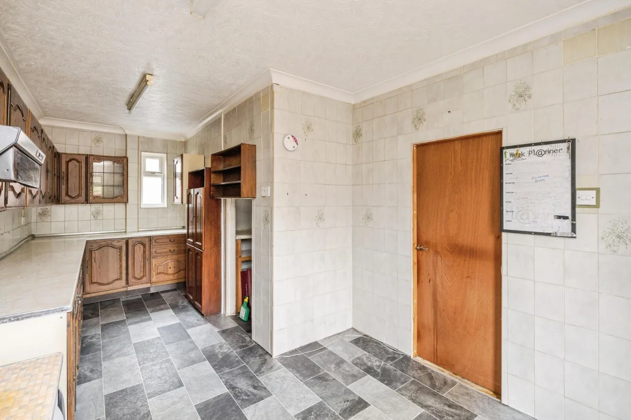 Blenheim Road, Wigan, WN5, photo 16