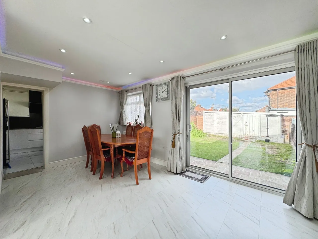 Greencourt Avenue, Edgware, HA8, photo 6