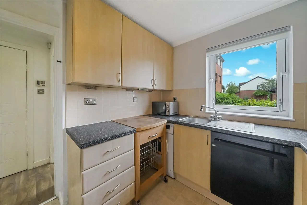 Fairways View, Hardgate, Clydebank, West Dunbartonshire, G81, photo 7