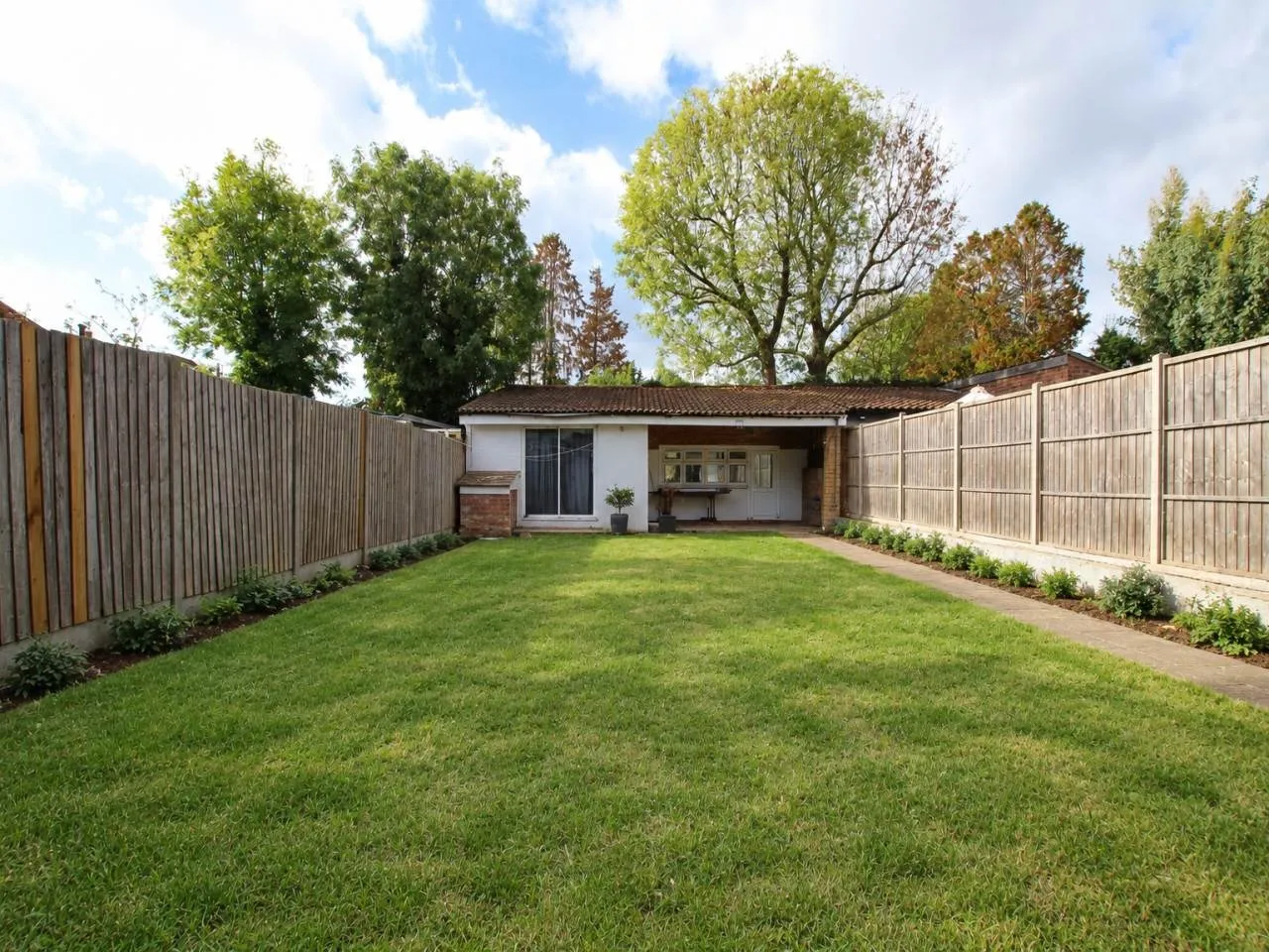 Stour Avenue, Southall, UB2, photo 13