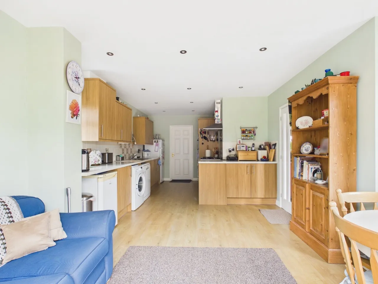 Churchill Close, Flackwell Heath, HP10, photo 5