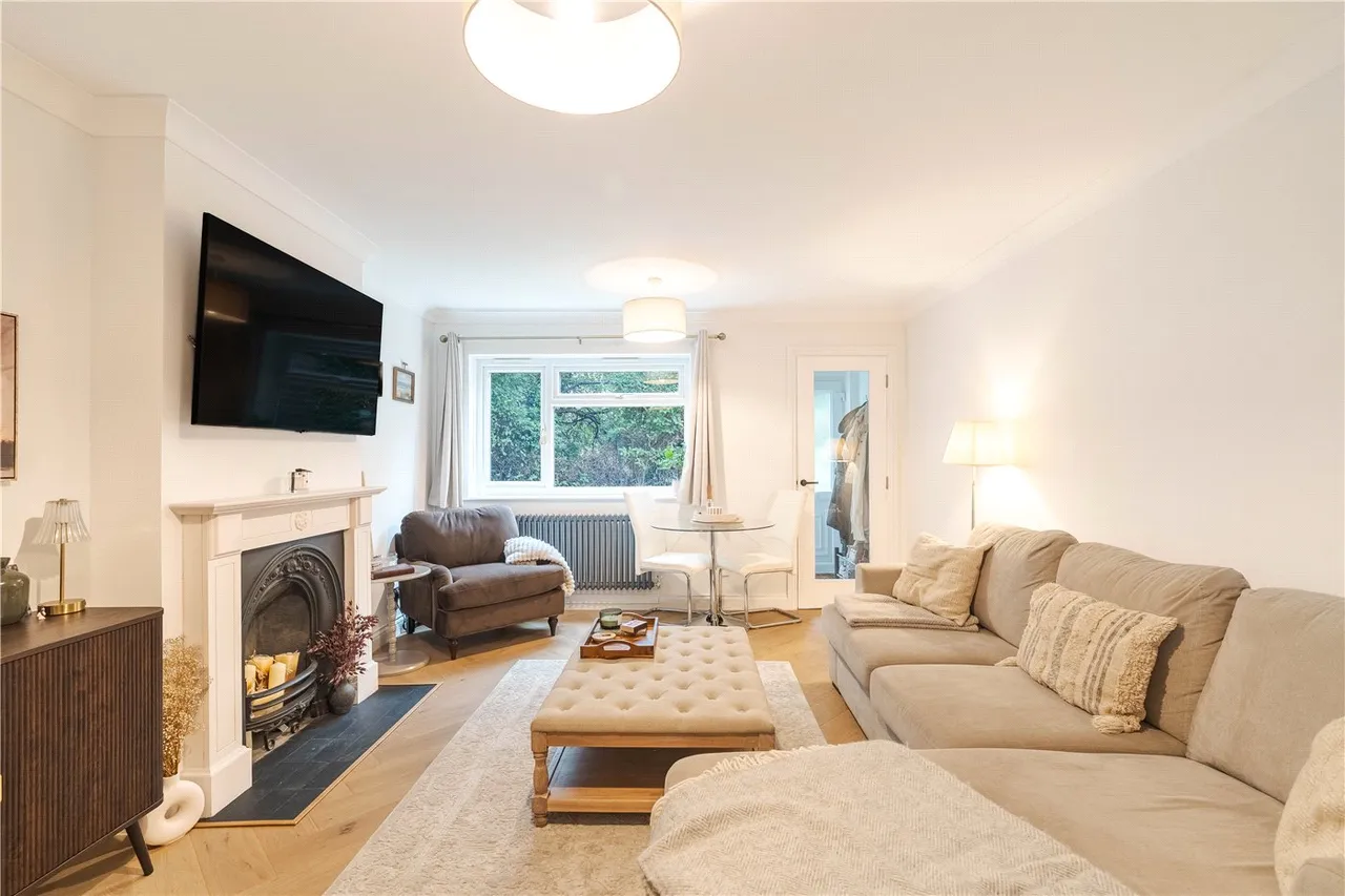 Cockerell Close, Merley, Wimborne, Dorset, BH21, photo 7