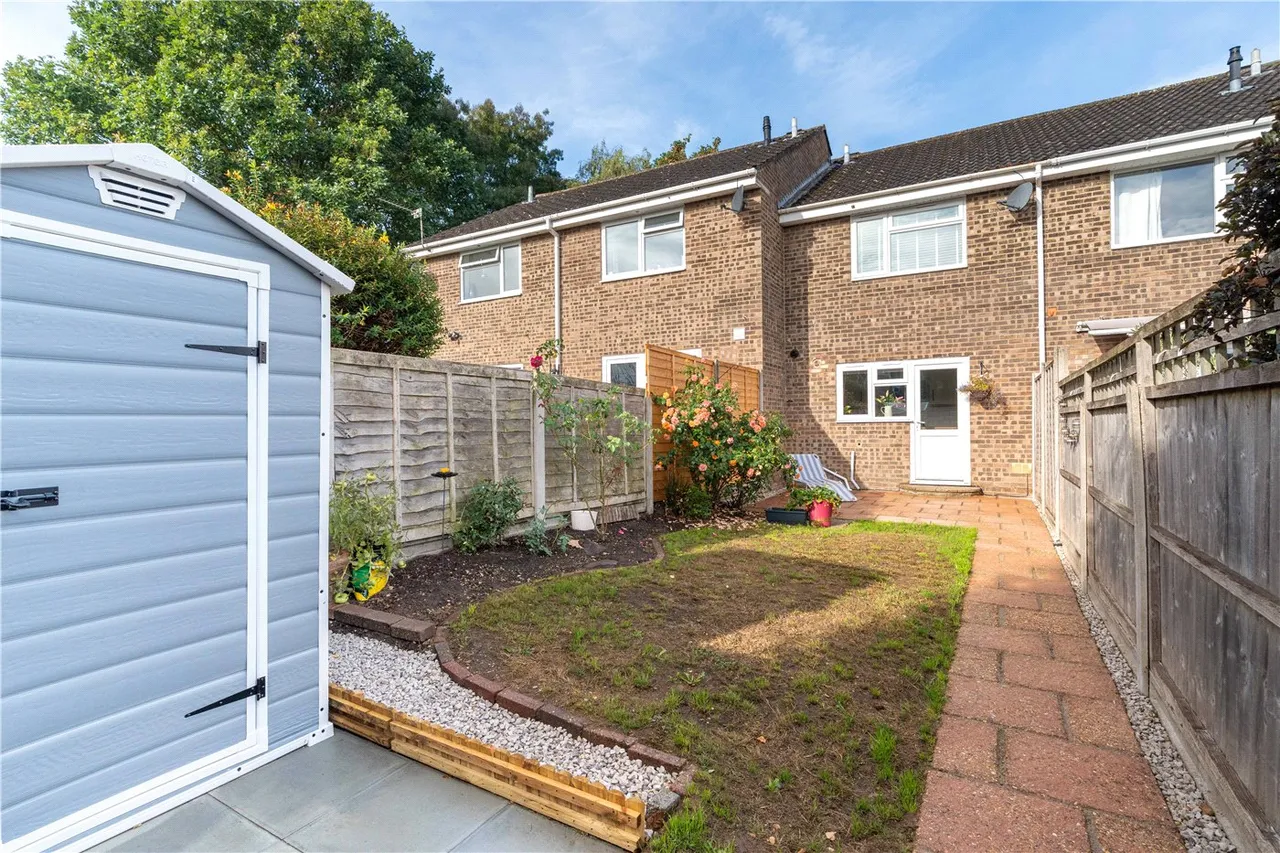 2 bed house for sale — Cockerell Close, Merley, Wimborne, Dorset, BH21