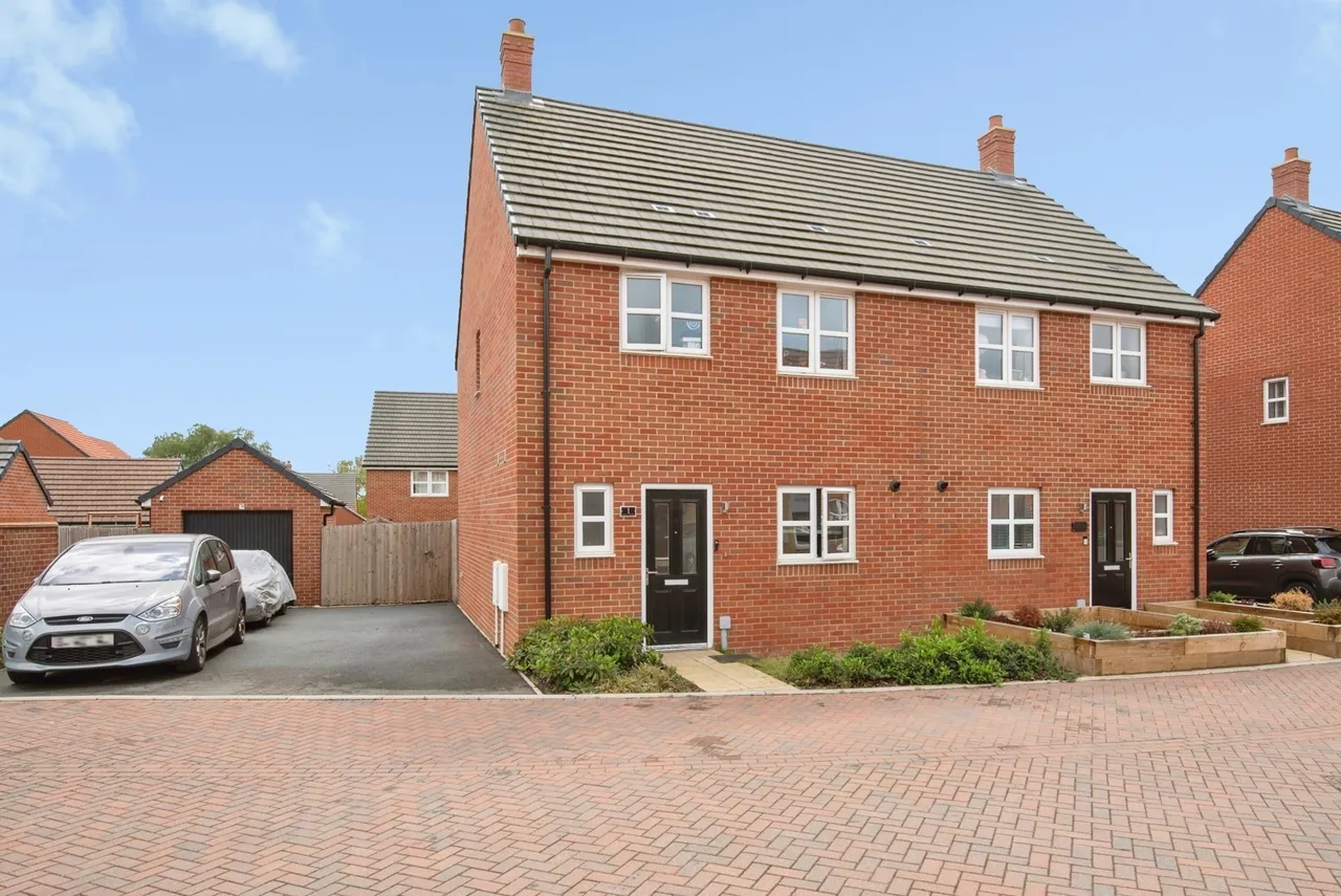 Binyon Gardens, Stotfold, Hitchin, Bedfordshire, SG5, photo 16