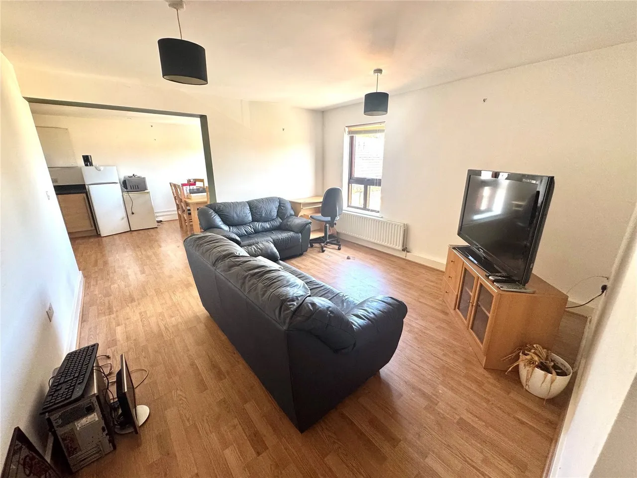 Woodlands Village, Wakefield, West Yorkshire, WF1, photo 2