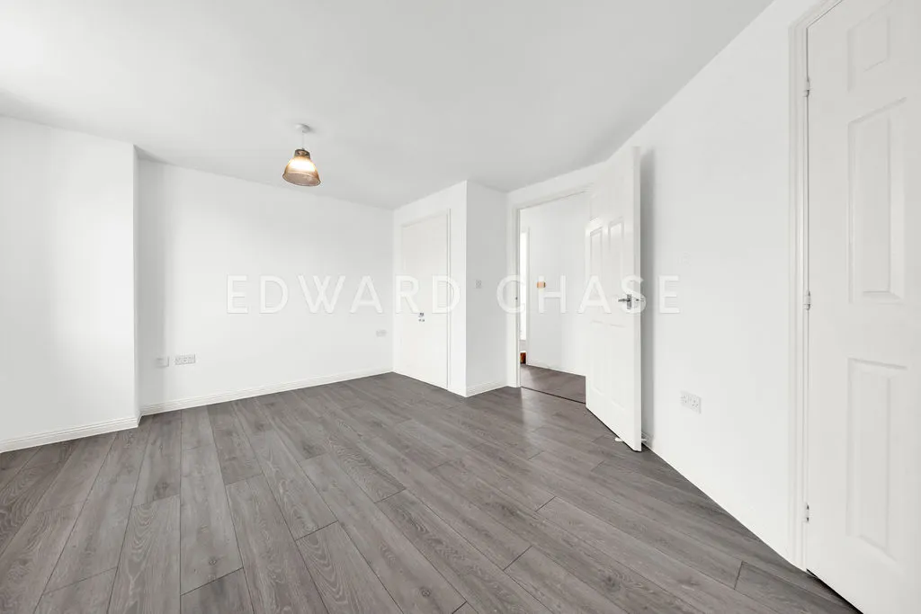 Bengeo Gardens, Romford, RM6, photo 10