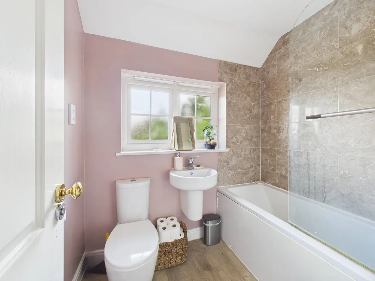 Thorpe Road, Earls Barton, NN6, photo 17