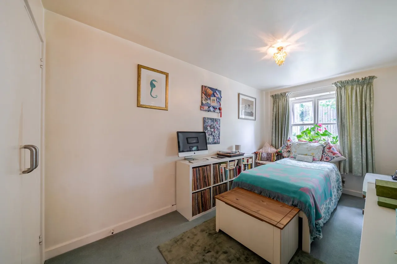 Beaumaris Gardens, SE19, photo 5