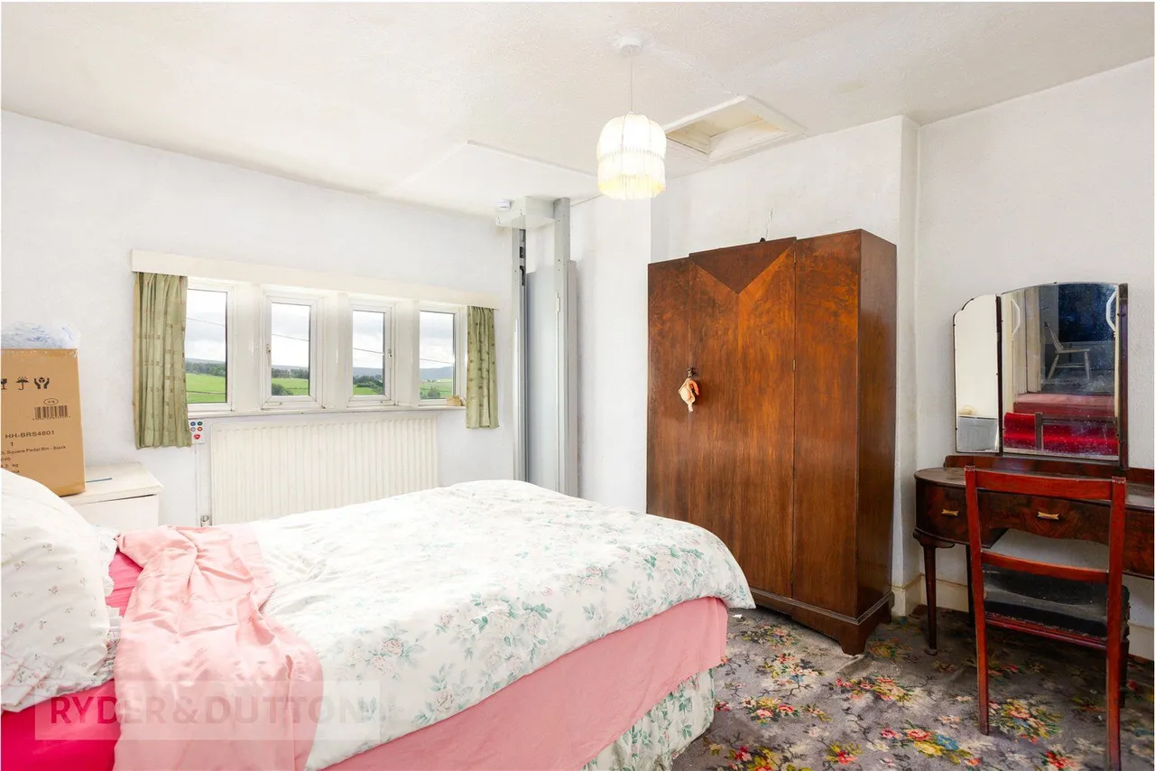 Lower Turf Lane, Scouthead, OL4, photo 17