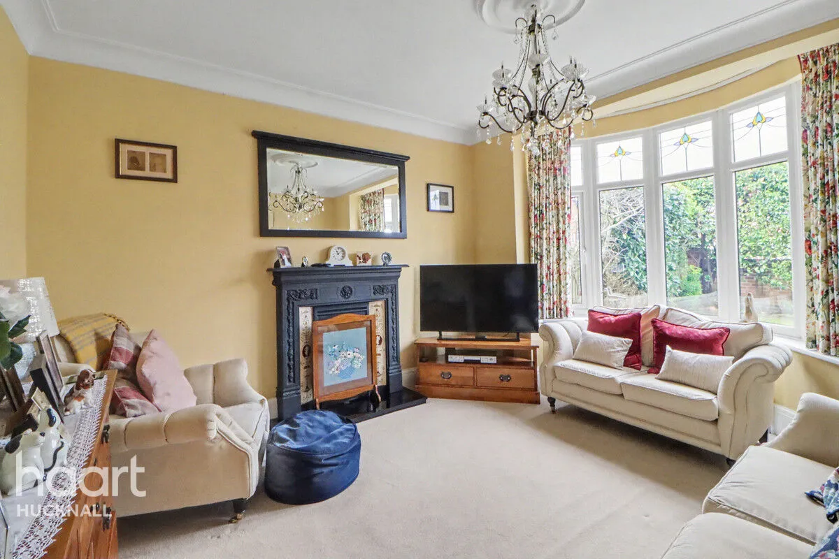 Park Drive, Nottingham, NG15, photo 5