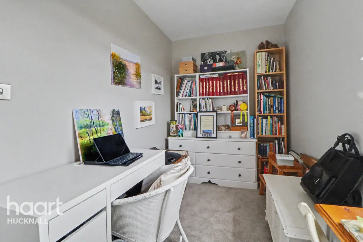 Park Drive, Nottingham, NG15, photo 16