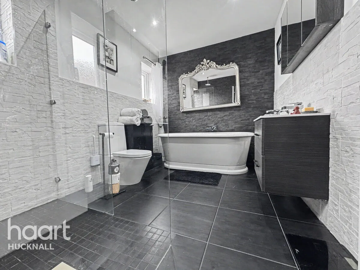 Park Drive, Nottingham, NG15, photo 13