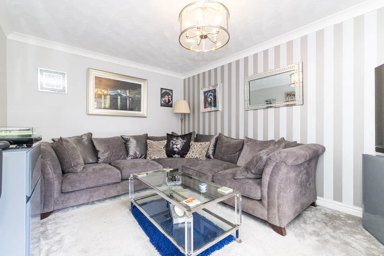 Ashdown Drive, Clayton-Le-Woods, PR6, photo 11