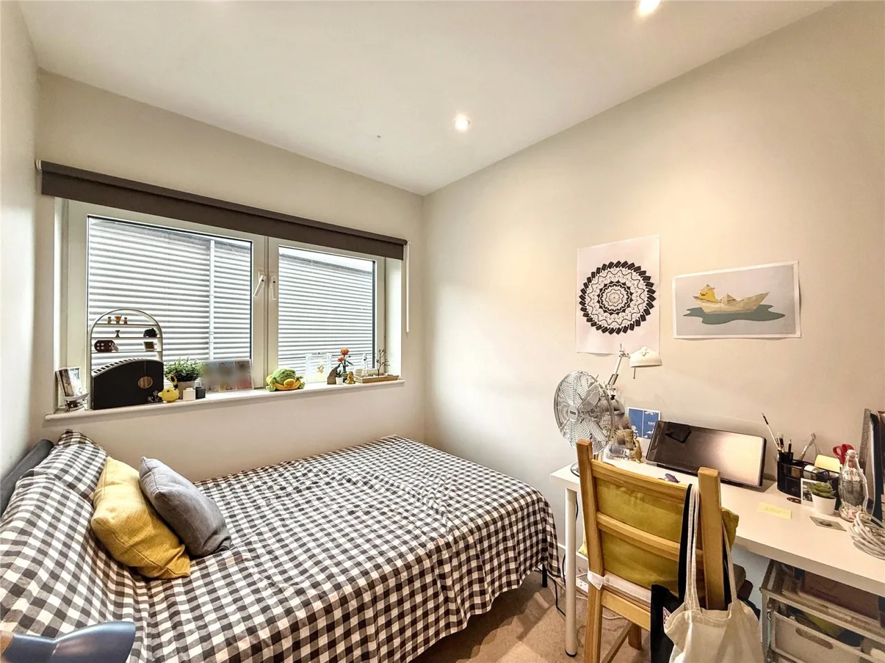 Juniper Drive, London, photo 5