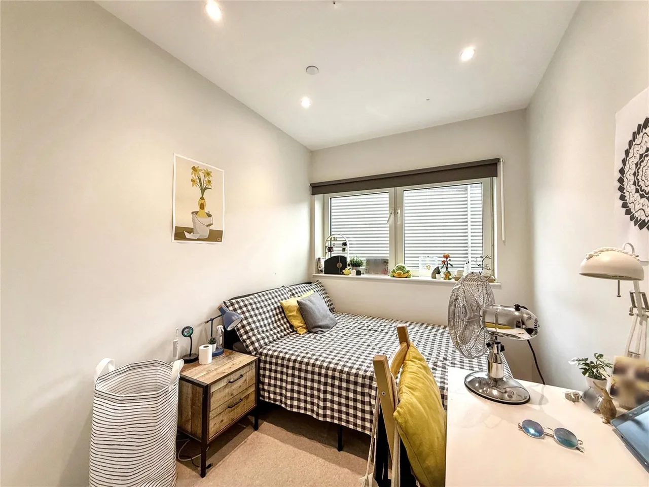 Juniper Drive, London, photo 6