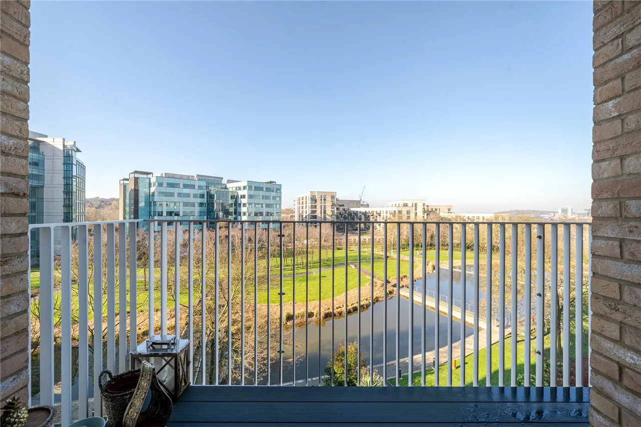 Lakeside Drive, Park Royal, NW10, photo 13