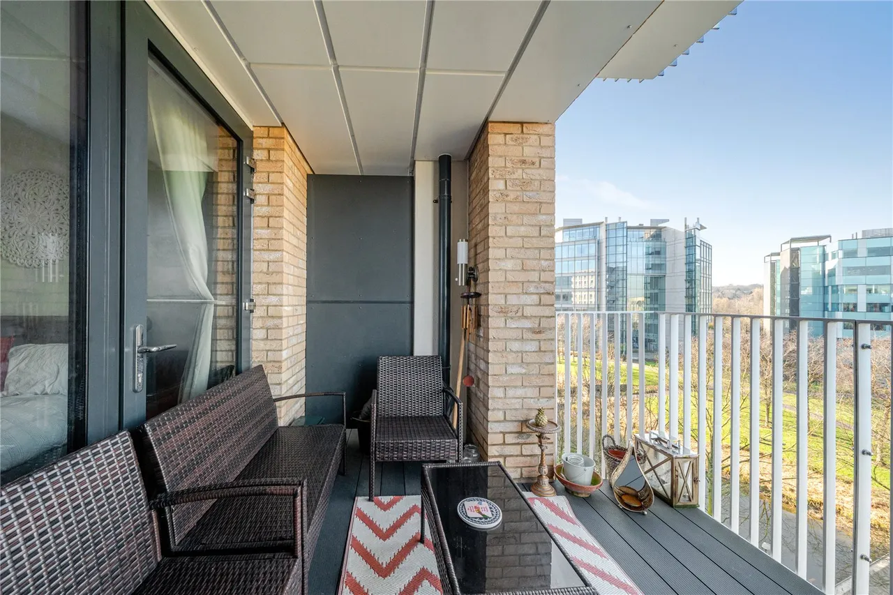Lakeside Drive, Park Royal, NW10, photo 10