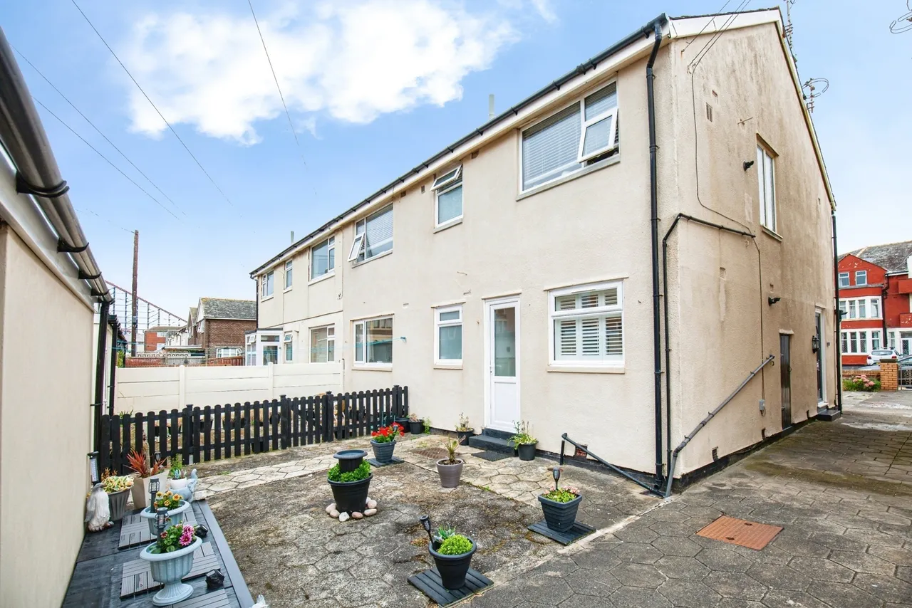 Clifton Drive, Blackpool, FY4, photo 12