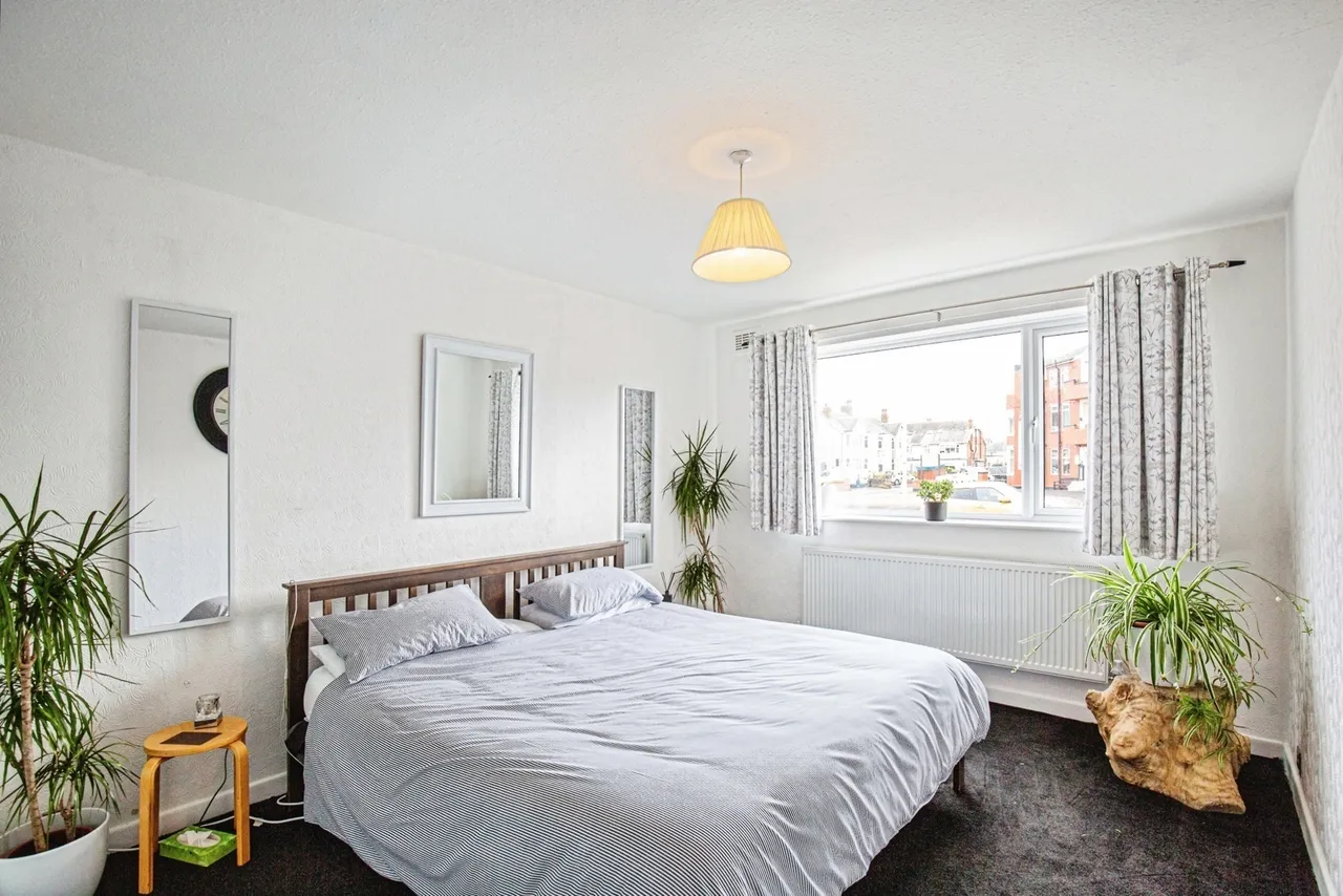 Clifton Drive, Blackpool, FY4, photo 5