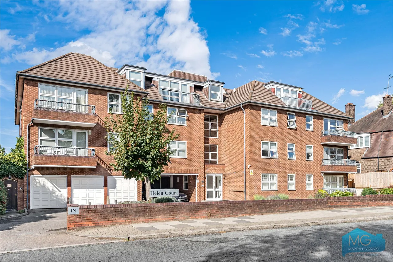 Hendon Lane, London, N3, photo 16