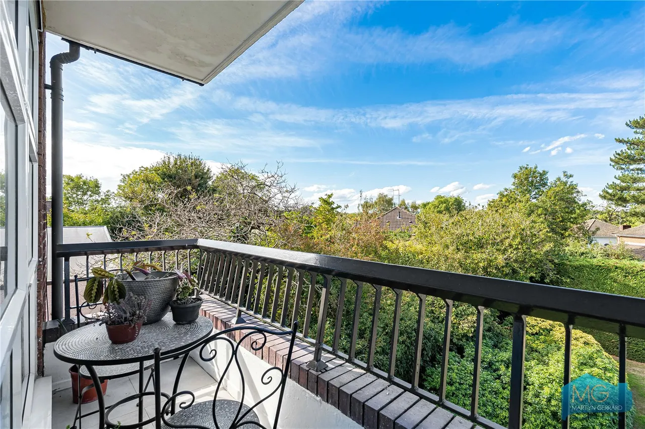 Hendon Lane, London, N3, photo 14