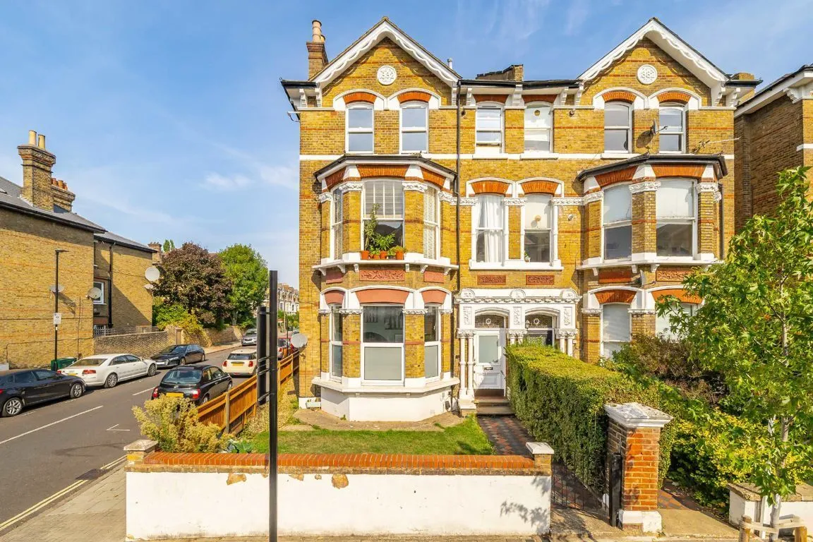 2 bed flat for sale, Tierney Road, SW2