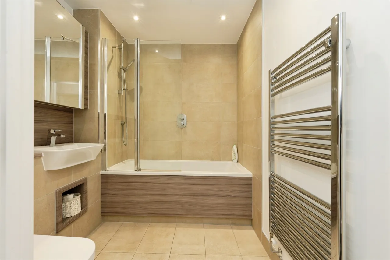 Prestwick Road, Watford, WD19, photo 11