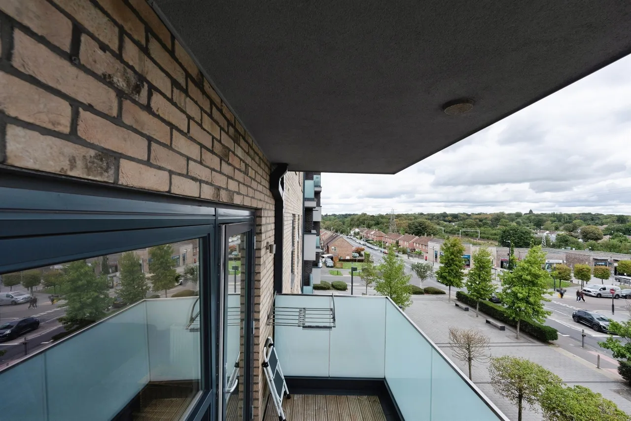Prestwick Road, Watford, WD19, photo 12