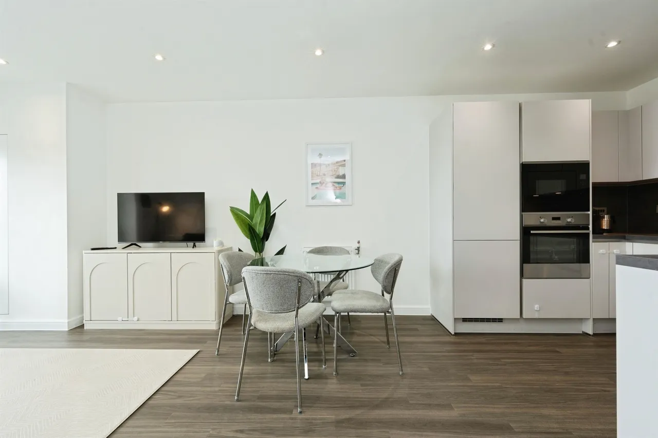 Prestwick Road, Watford, WD19, photo 5