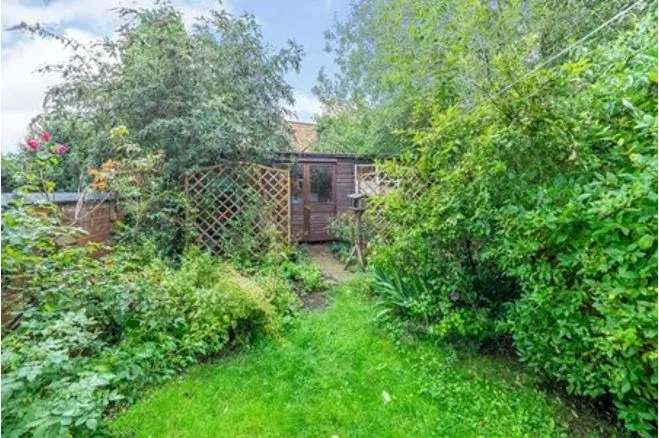 Grove Road, Stratford-Upon-Avon, photo 2