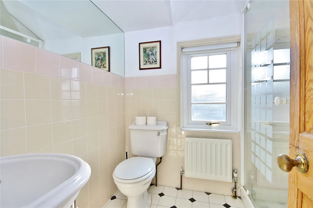 Westfield Road, Westfield, GU22, photo 9