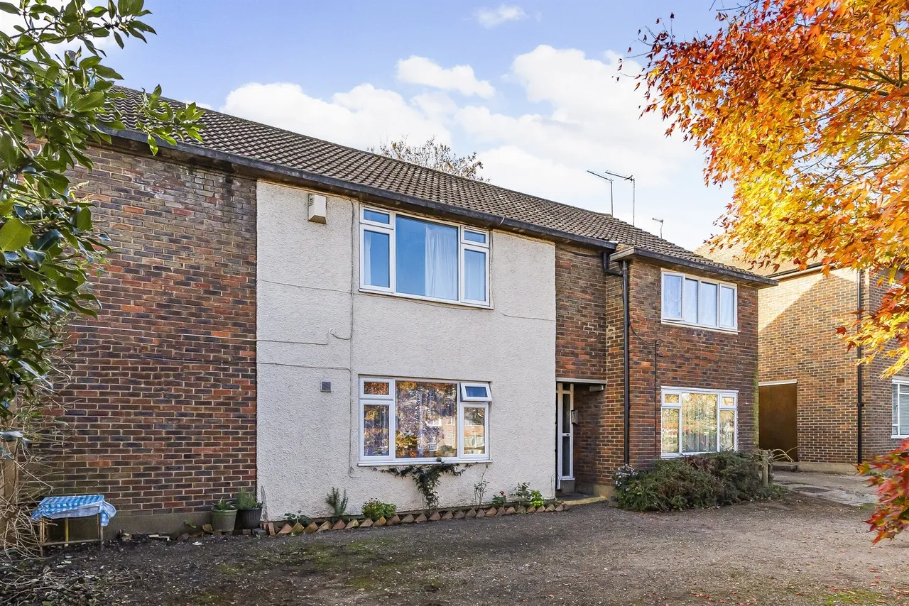 London Road, Enfield, photo 8
