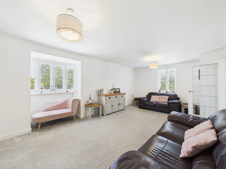 Pelling Way, Broadbridge Heath, photo 4