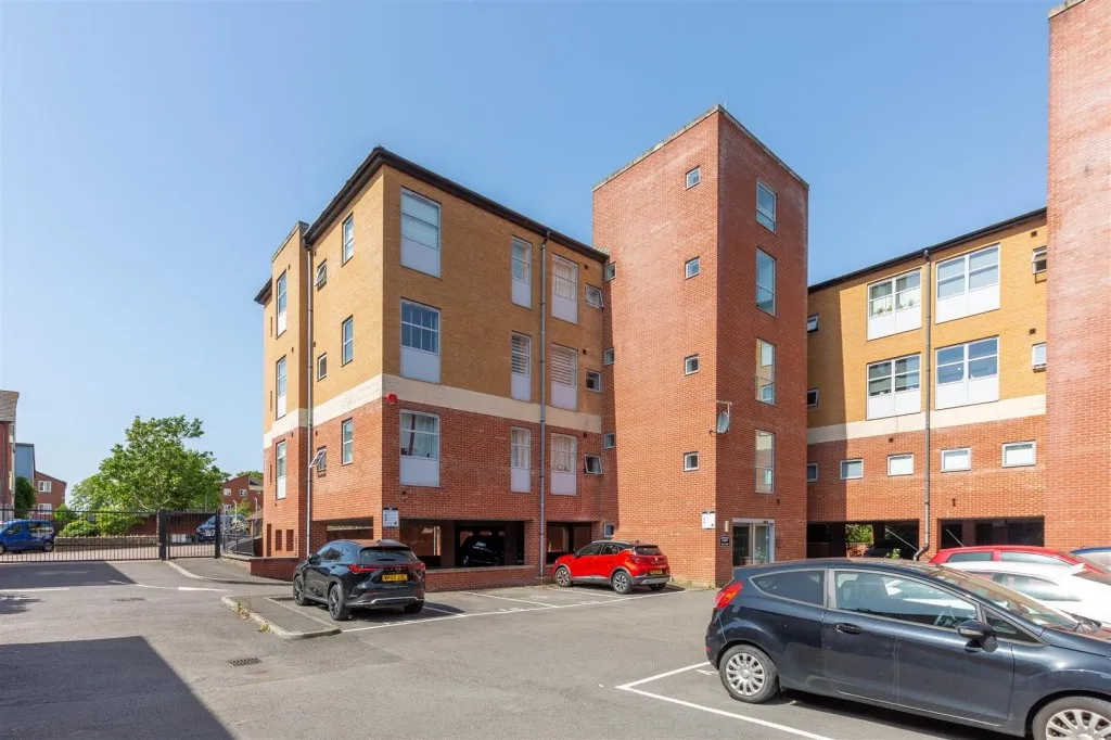 Flat 22, Stanley Court, Bartholomews Square, Horfield, Bristol, BS7 0FF, photo 8