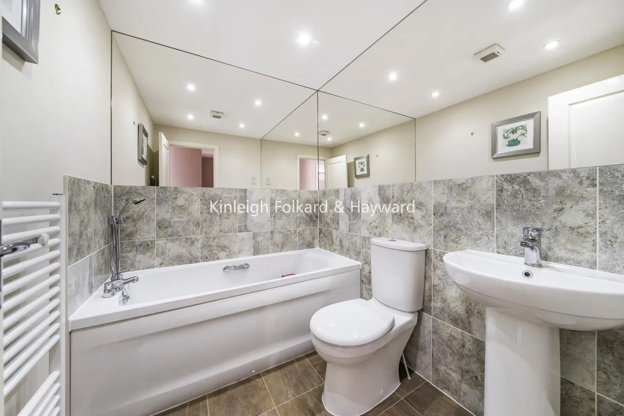 Hawksmoor Grove, Bromley, Kent, BR2, photo 6