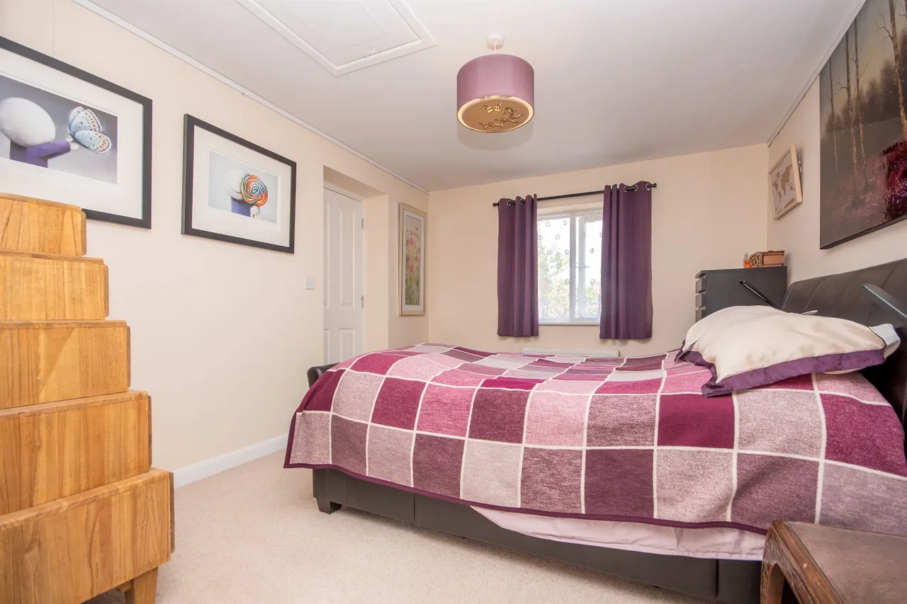Thistle Drive, Kettering, NN14, photo 10
