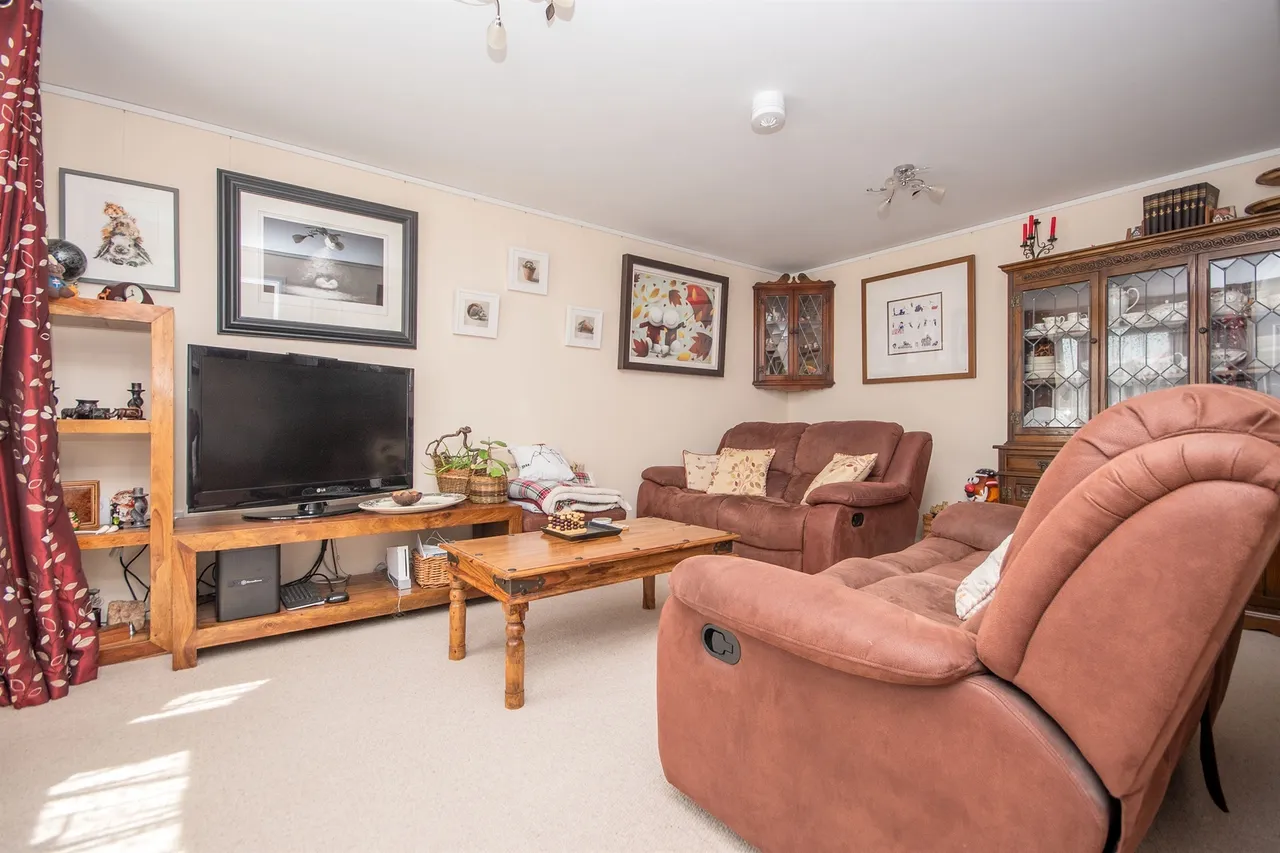 Thistle Drive, Kettering, NN14, photo 6