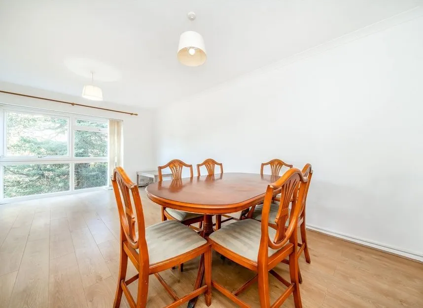 St. Christophers Close, Isleworth, TW7, photo 4