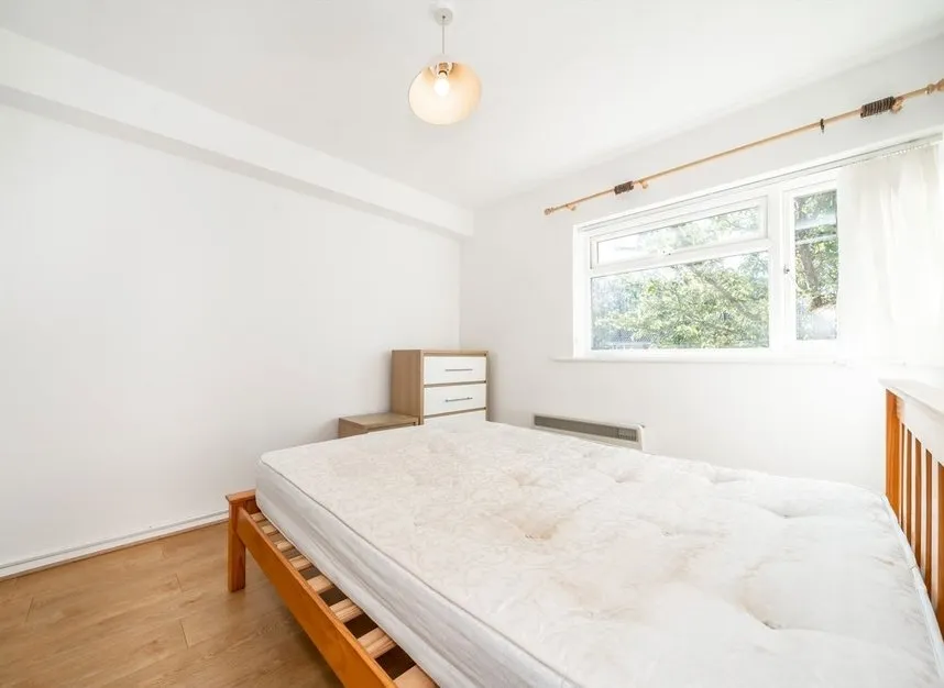 St. Christophers Close, Isleworth, TW7, photo 6