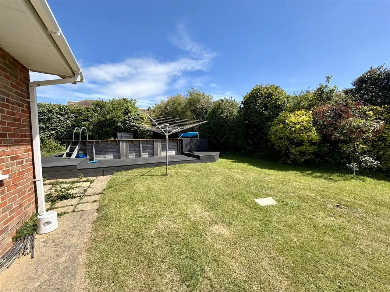 Poynings Close, Seaford, photo 24