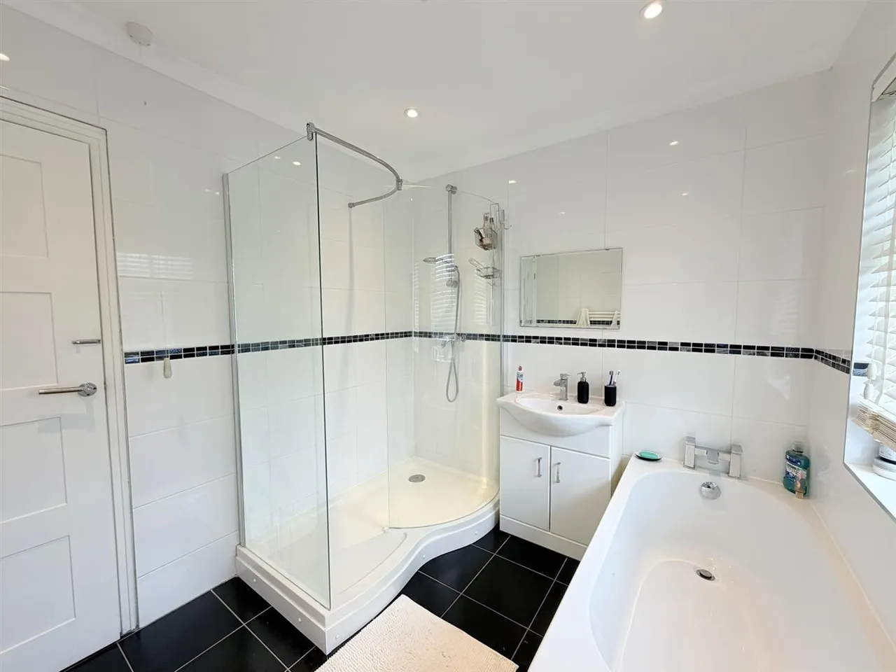 Poynings Close, Seaford, photo 14