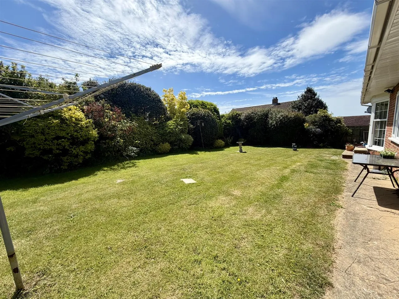 Poynings Close, Seaford, photo 25